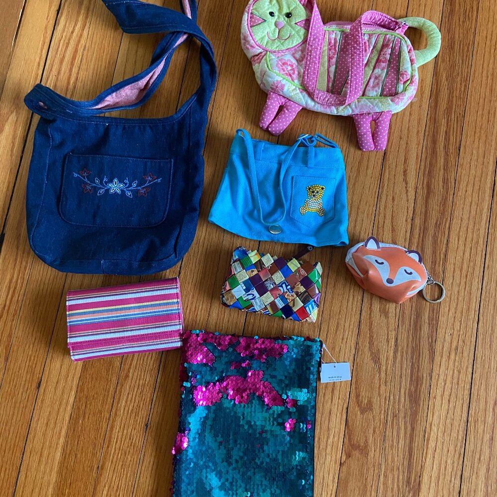 Lot of purses and wallets